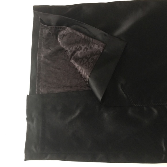 Marciano satin pencil skirt - Picture 3 of 10